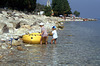 Auf erste grosse Fahrt.  Marco 5 Jahre und Reto 2 Jahre, in Torri di Benaco am Gardasee 1991