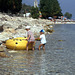 Auf erste grosse Fahrt.  Marco 5 Jahre und Reto 2 Jahre, in Torri di Benaco am Gardasee 1991