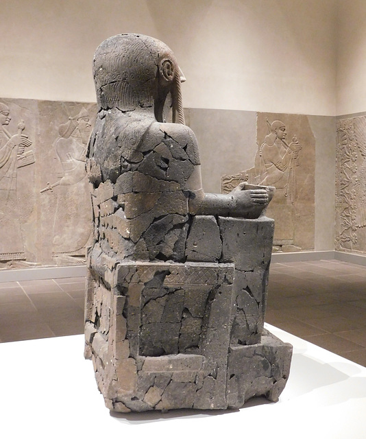 Neo-Hittite Seated Figure in the Metropolitan Museum of Art, February 2020