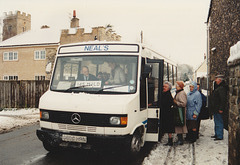 Neal’s Travel G806 HRN in Barton Mills – 3 Mar 1995 (254-9)