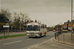 HFF: Charterplan 100 (476 CEL) (HNE 642N) on Manchester Road, Rochdale – 16 Apr 1995 (261-10)