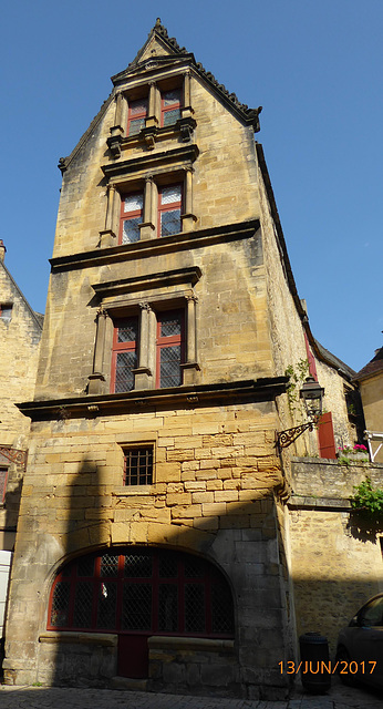 SARLAT