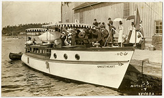 KN0371 KENORA - MOTOR BOAT AT KENORA [SWEETHEART]