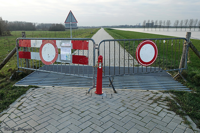 Wakkere Dijk afgesloten voor iedereen