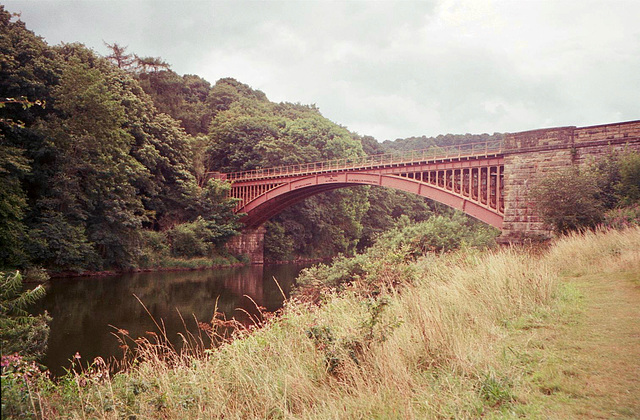 Victoria Bridge over the River Severn(Scan from 2000)