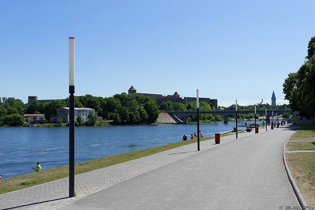 Uferpromenade in Narva (© Buelipix)