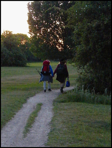 lovers on the Thames Path