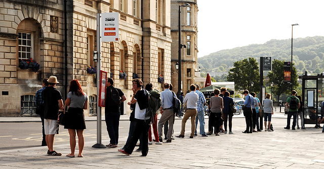 Loose Queueing Loose Queueing