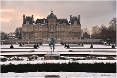 le blanc manteau du chateau de maisons laffitte le blanc manteau du chateau de maisons laffitte