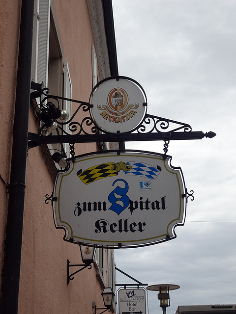 Hier müsste man gut Versorgt werden            (( ; - ))