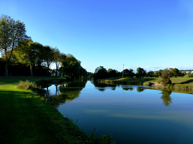 FR - St. Arnoult - On the banks of the Touques