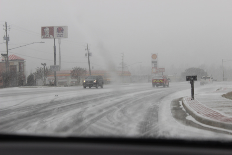 A rare Event occured earlier today for us,   SNOW !! ...1-3-2018   Metter, Georgia , USA  approaching Interstate # 16 at the edge of our town !!