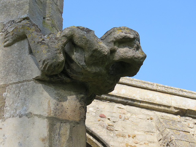 godmanchester church, hunts (2) c15 gargoyle