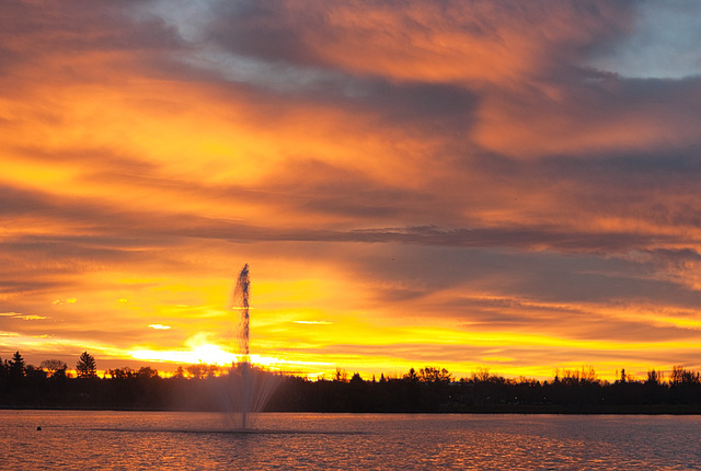 fountain at sunrise 4