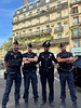 La police nous garde