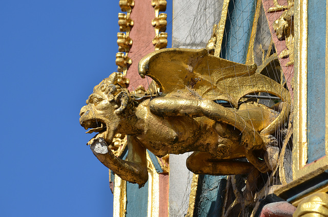 Nürnberg, Schöner Brunnen, Gargoyle