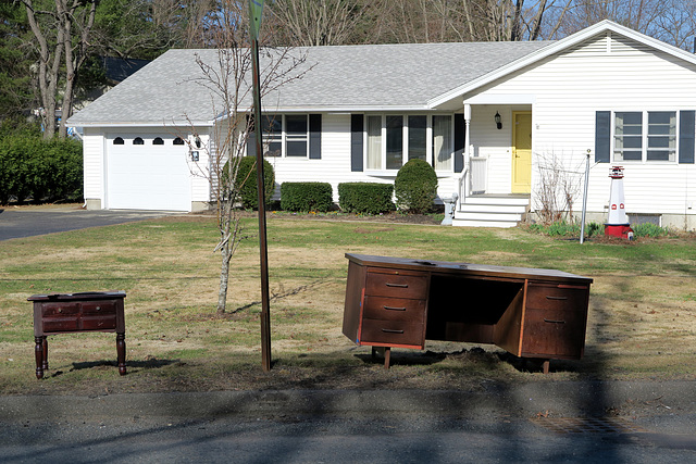 Free Desk & Table