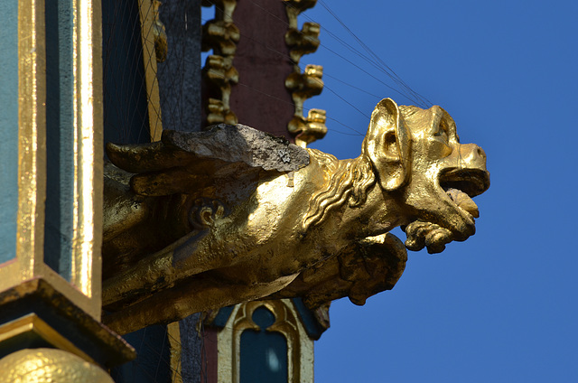 Nürnberg, Schöner Brunnen, Gargoyle