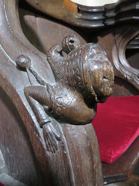 godmanchester church, hunts (8) late c15 jester stall elbow