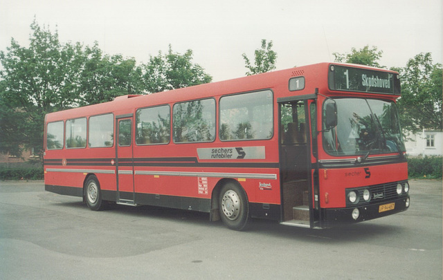 Sechers Rutebiler 4 (JP 94 487) at Knebel - 2 June 1988 (Ref: 69-06)