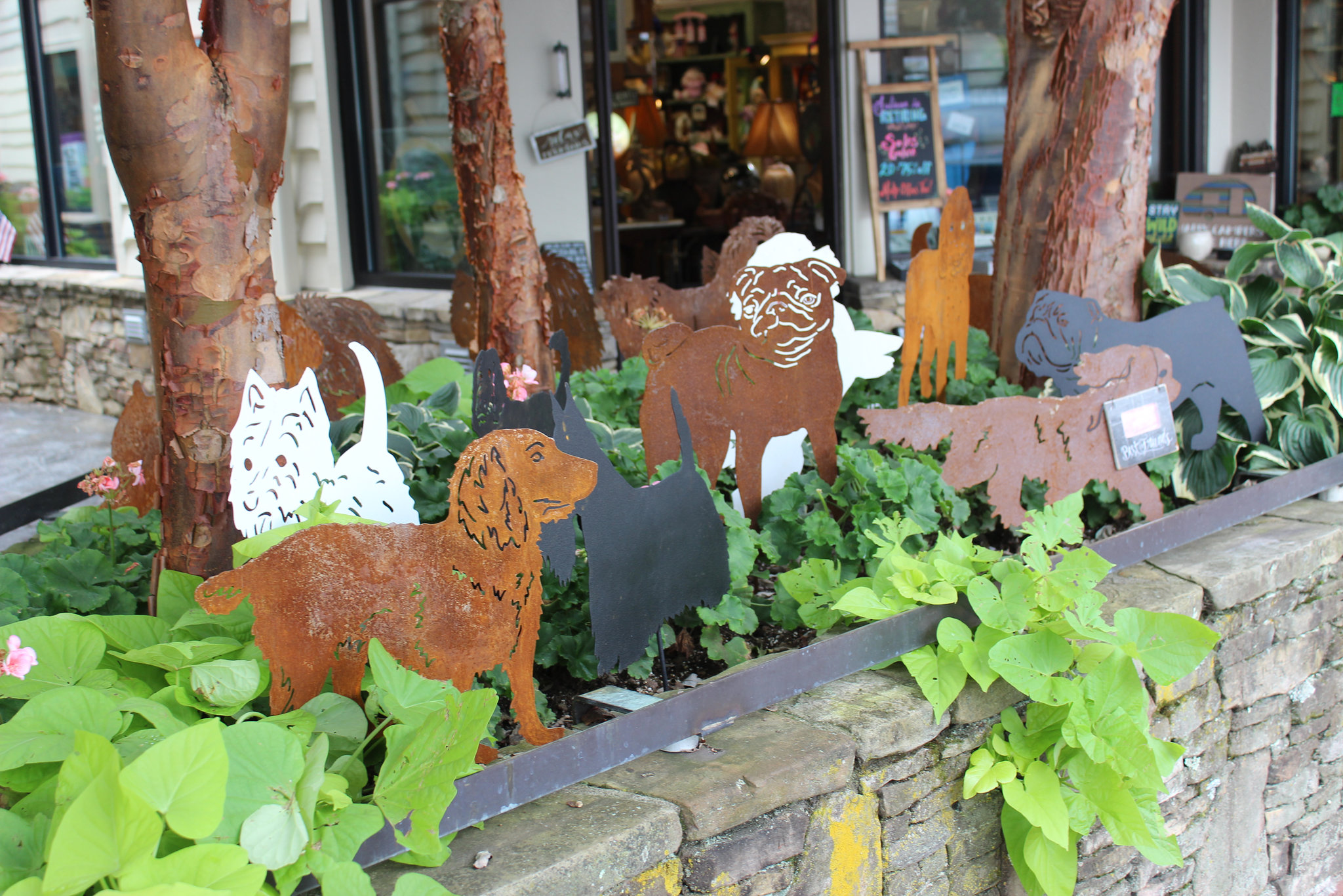 Lovely metal animal art work ....