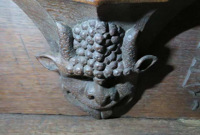 godmanchester church, hunts (10) late c15 misericord dragon