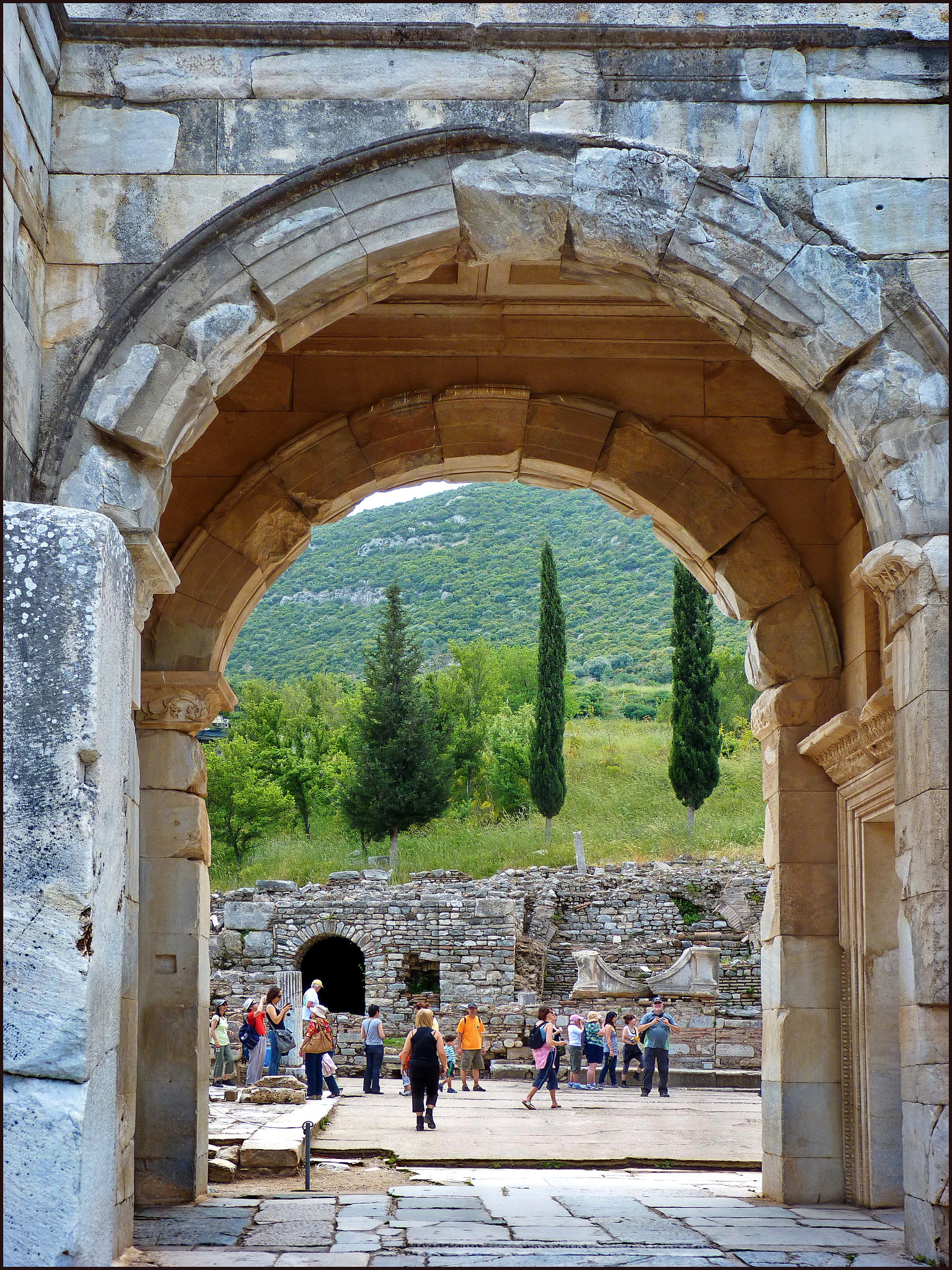 Ephesus - L'arco di Mitridate -