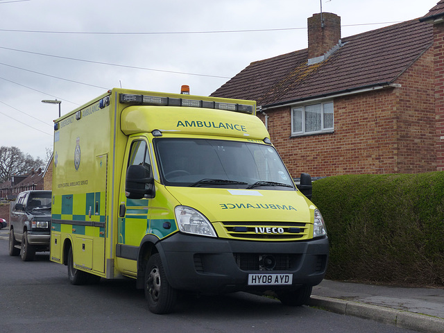 South Central Ambulance Service SA711 in Bedhampton - 2 April 2015