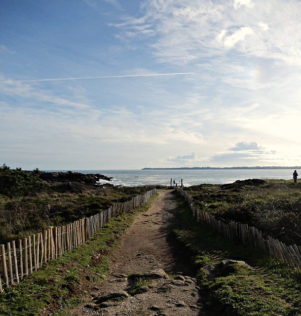 ile de Groix à l'horizon,