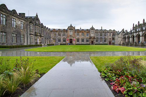 Sallies Quad in the Rain, 2015