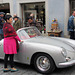wer ist schöner, der Porsche oder ich