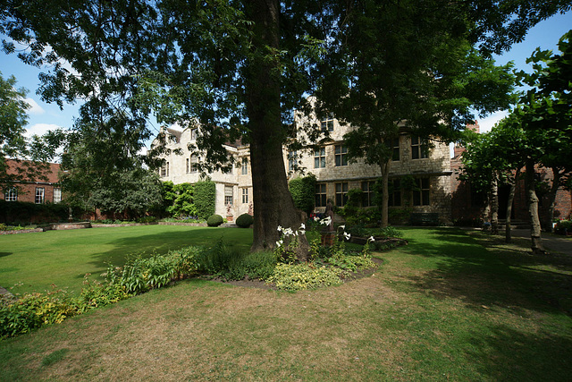 Treasurer's Gardens