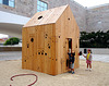 The little house with a thousand eyes