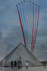 Les 30 ans de la pyramide du Louvre - Paris