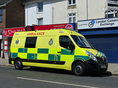 UK Specialist Ambulance Service Renault Master (2) - 30 April 2015