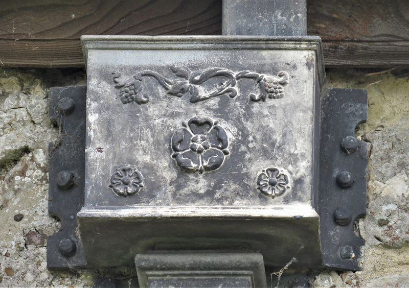 brookland church, kent  (5) late c18 lead hopper