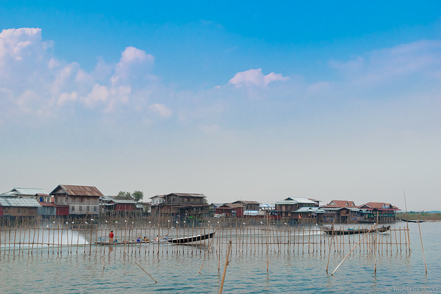 unterwegs in Nampan auf dem Inle-See (© Buelipix)