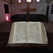 In der Kirche von Cossonay, eine alte Bibel