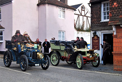 London to Brighton Veteran Car run - Refreshment stop!