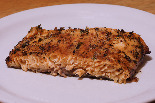 Salmon With Celery Garlic Sauce