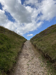 The track up to Cown Edge