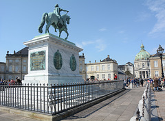 Copenhagen, The Monument to Frederik V and Frederiks Kirke