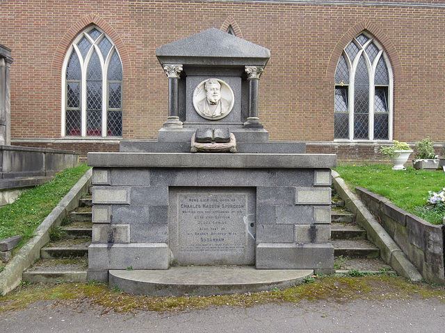 norwood cemetery, london