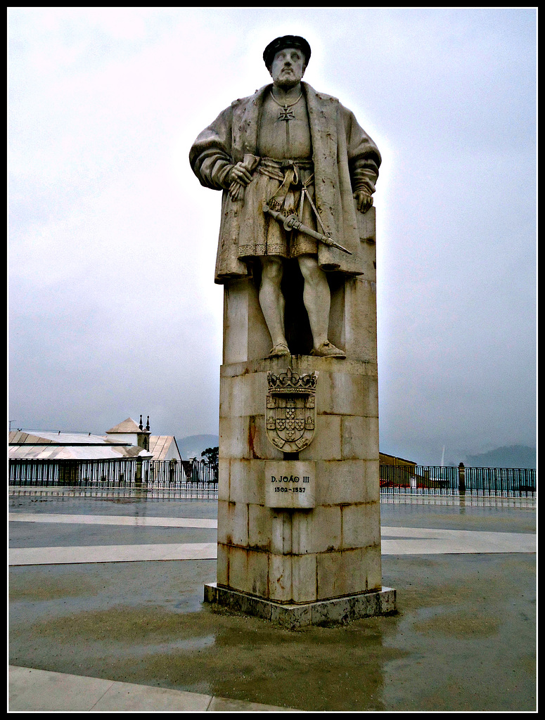 Coimbra: Monumento a Joao III