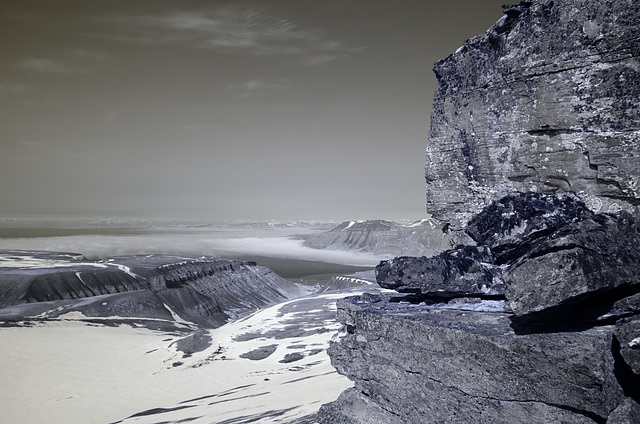 Trollsteinen Hike