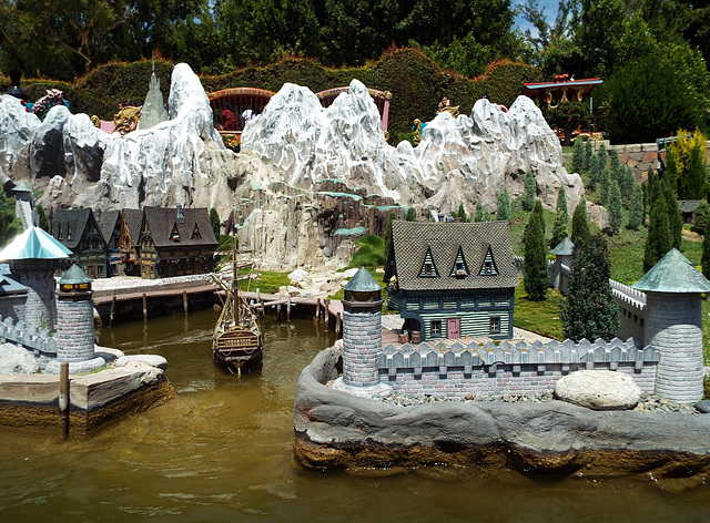 Arendelle in the Storybookland Canal Boats, June 2016