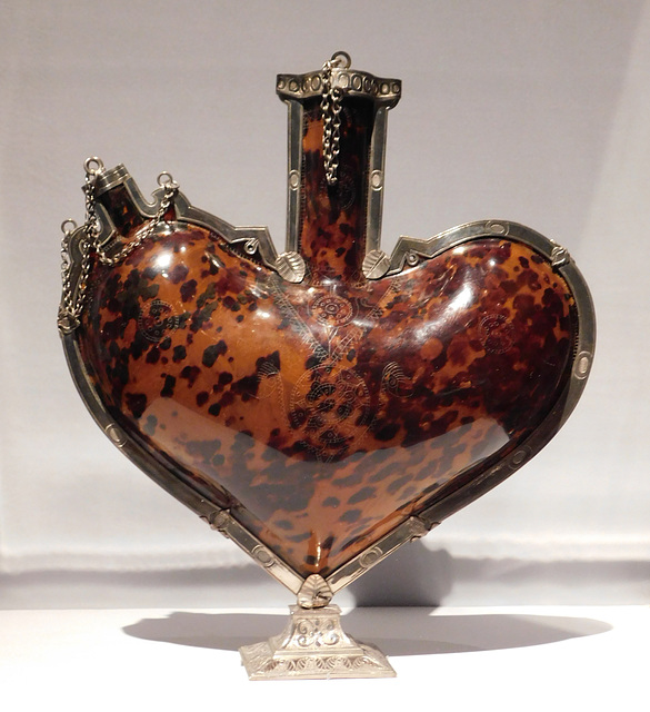 Heart-Shaped Flask in the Metropolitan Museum of Art, February 2020