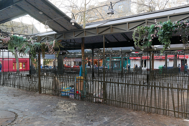 La place du Tertre est triste