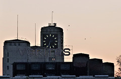 Ehemalige Nähmaschinenfabrik am Morgen