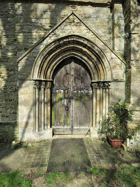 stow longa church, hunts   (5) c13 doorway